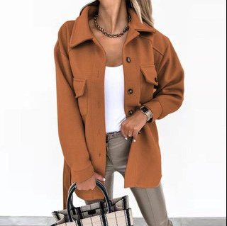 Trendy oversized jas perfect voor een minimalistische look.