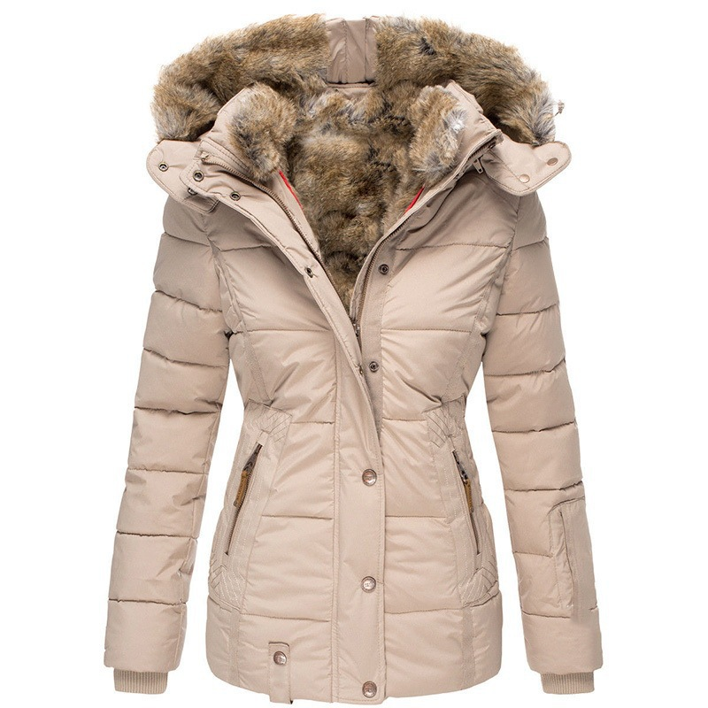 Dames Winterjas Sanne met een comfortabele en warme capuchon met zachte voering, ideaal voor bescherming tegen kou.