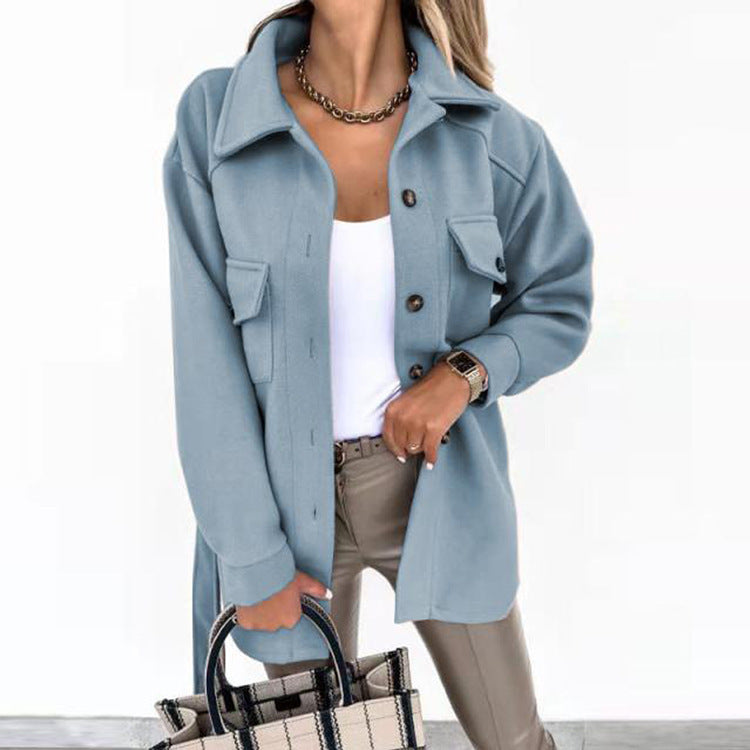 Tijdloze damesjas, ideaal voor casual en zakelijke outfits.