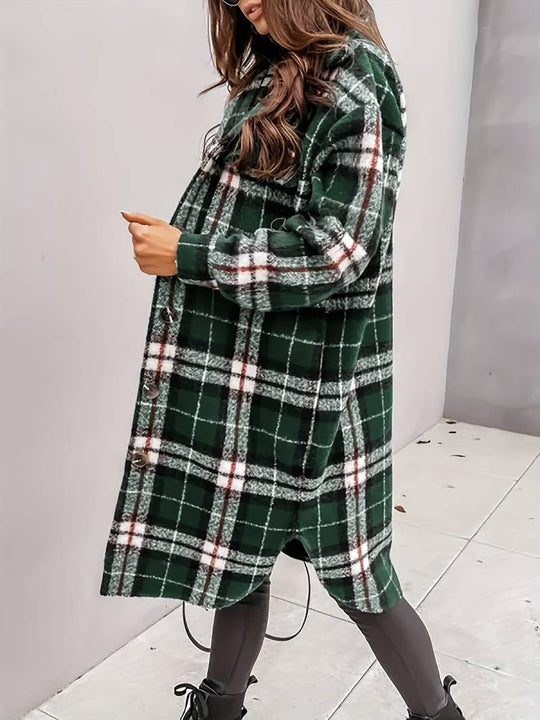 Nina Vrouwelijke geruite jas met een warme overjas ontwerp en praktische zakken. Deze jas is perfect voor een modieuze en comfortabele uitstraling tijdens de koudere maanden.