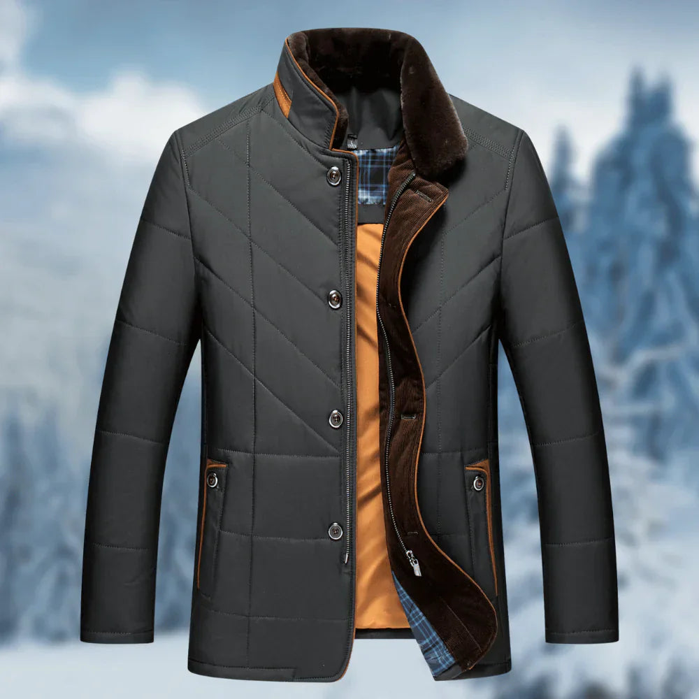 Patric - Mannen warme gewatteerde jas, perfect als winterjas in een elegante donkere tint met luxe, warme voering. Ideaal voor koude dagen, biedt een combinatie van stijl en comfort.