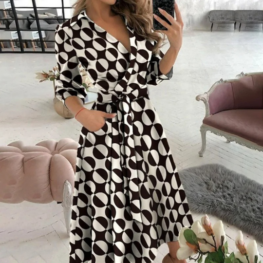 Lara | Elegante Midi-Jurk met Overslag en Tailleband