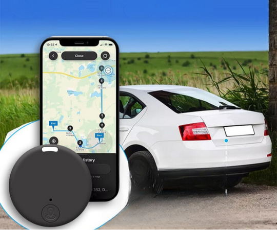   LocatePro Gadget Mini GPS Tracker Voor Nauwkeurige Locatiebewaking kun je motorfietsen beveiligen tegen diefstal en huisdieren eenvoudig volgen.

