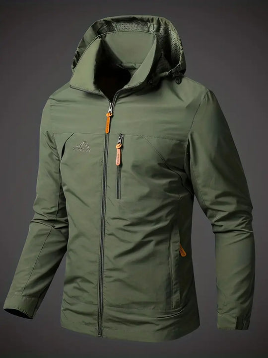 Herenjas met een ergonomische pasvorm, biedt comfort en stijl voor diverse weersomstandigheden.