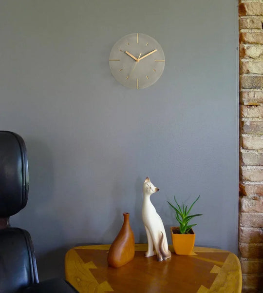 Chronos | Grijze moderne cementen wandklok | Grijs