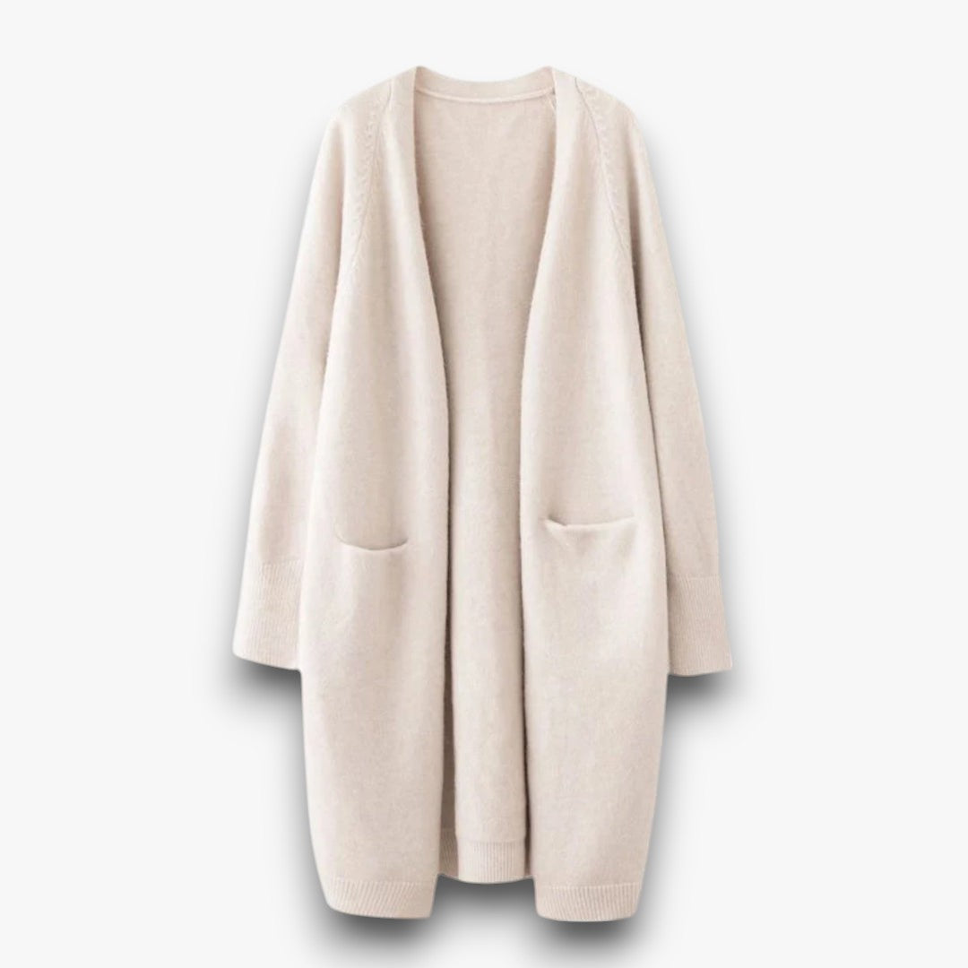 Lang gebreid damesvest met een comfortabele pasvorm.