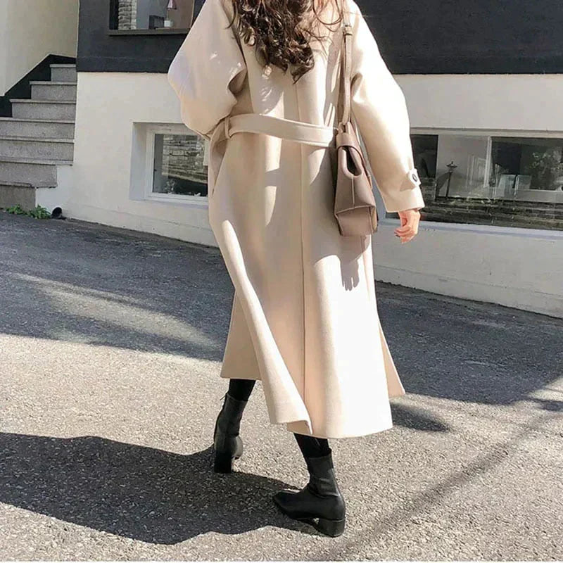 Selena | Dames Lange Elegante Winterjas | Zandbeige