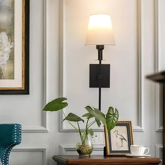 LumoFlex | Draadloze oplaadbare wandlamp | Goud