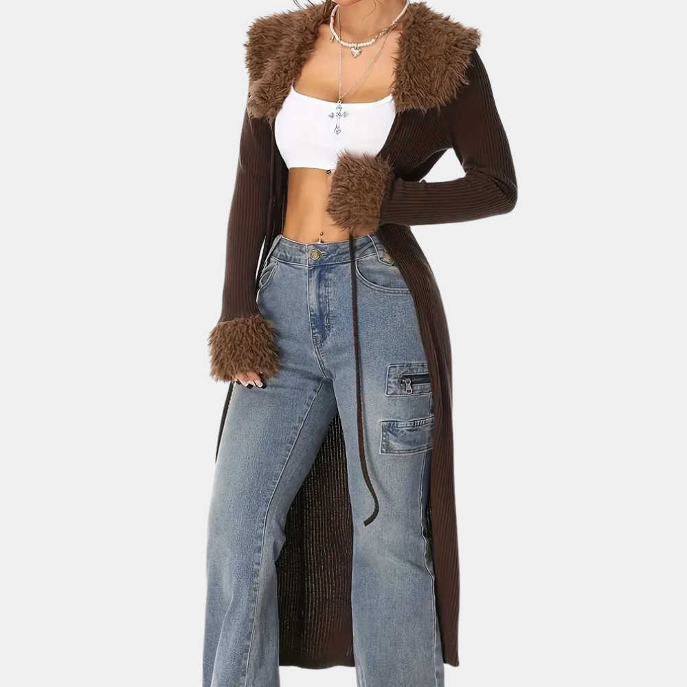 Trendy lang vest voor dames met faux fur details.